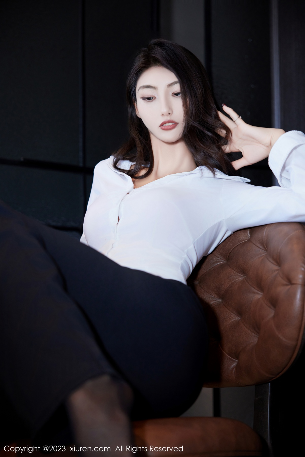 秀人 [XIUREN] 2023.11.21 lingyu69 秀人套图 第2张