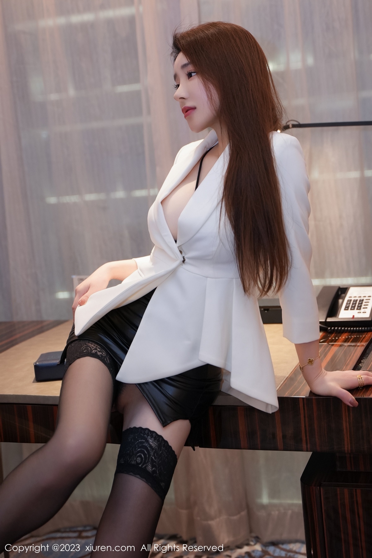 秀人 [XIUREN] 2023.11.21 雨儿baby 秀人套图 第4张