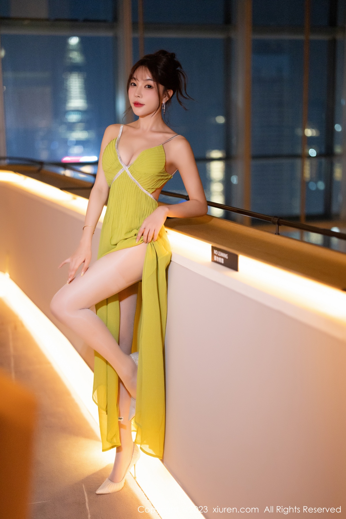 秀人 [XIUREN] 2023.11.21 徐莉芝Booty 秀人套图 第4张
