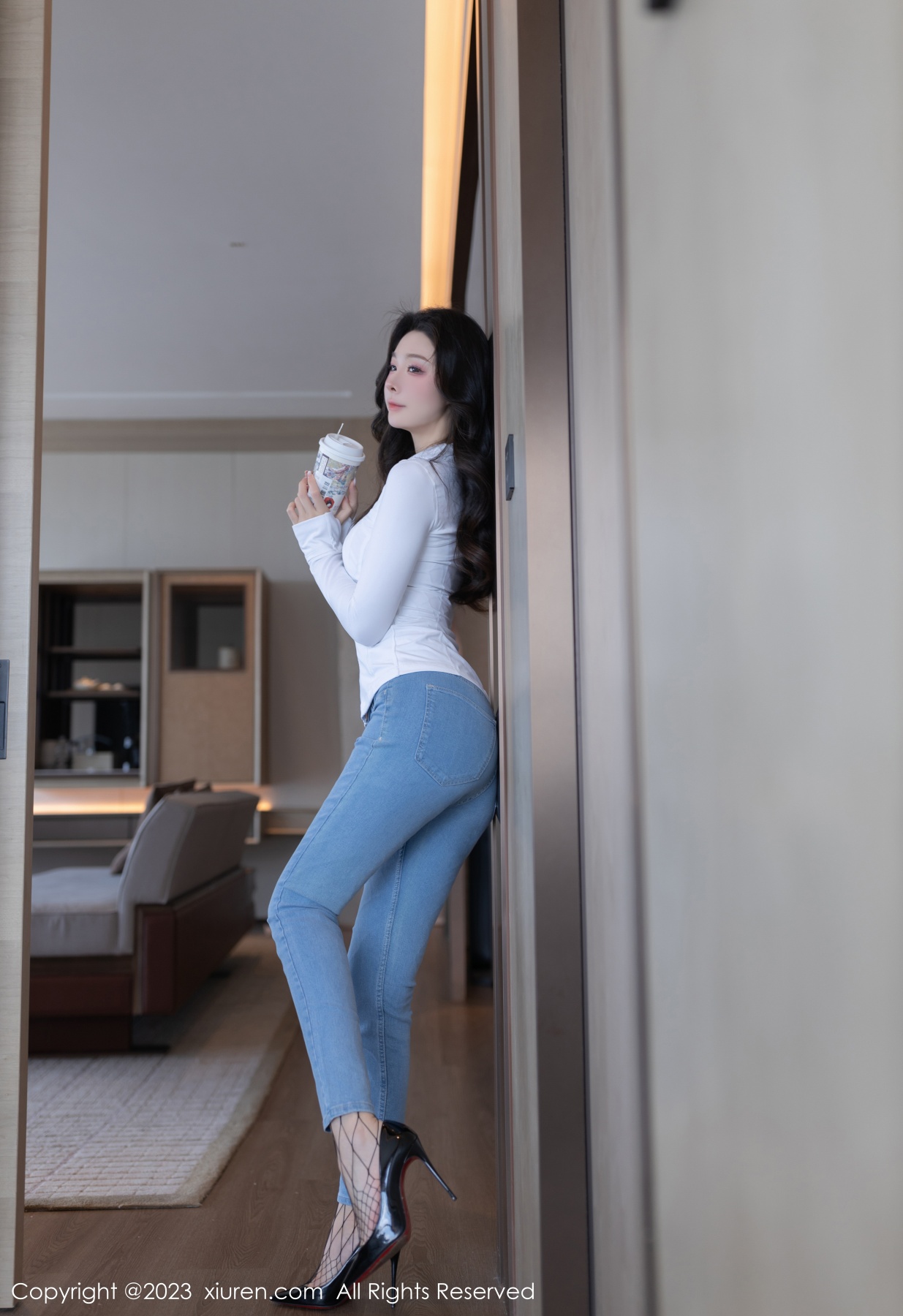 秀人 [XIUREN] 2023.11.09 小逗逗 秀人套图 第3张