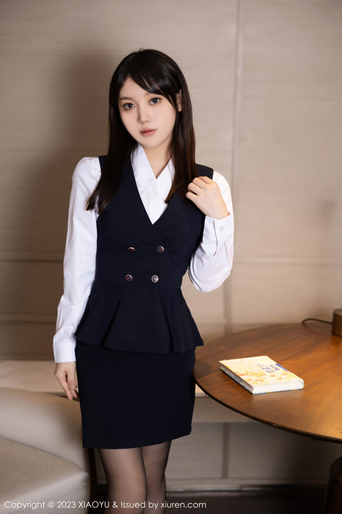 语画界 [XIAOYU] 2023.09.18 VOL.1113 豆瓣酱 秀人套图 第5张