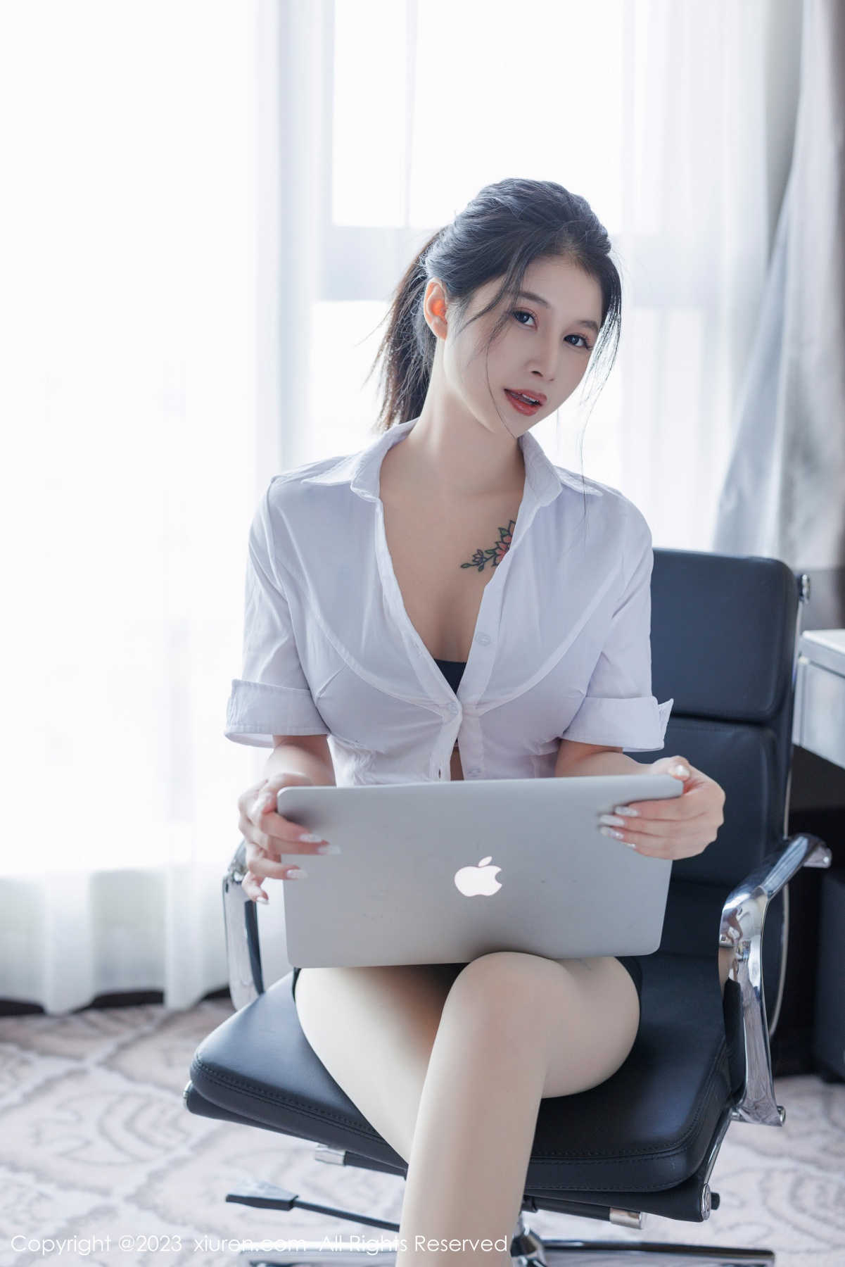 秀人 [XIUREN] 2023.09.19 灵诗怡 秀人套图 第4张