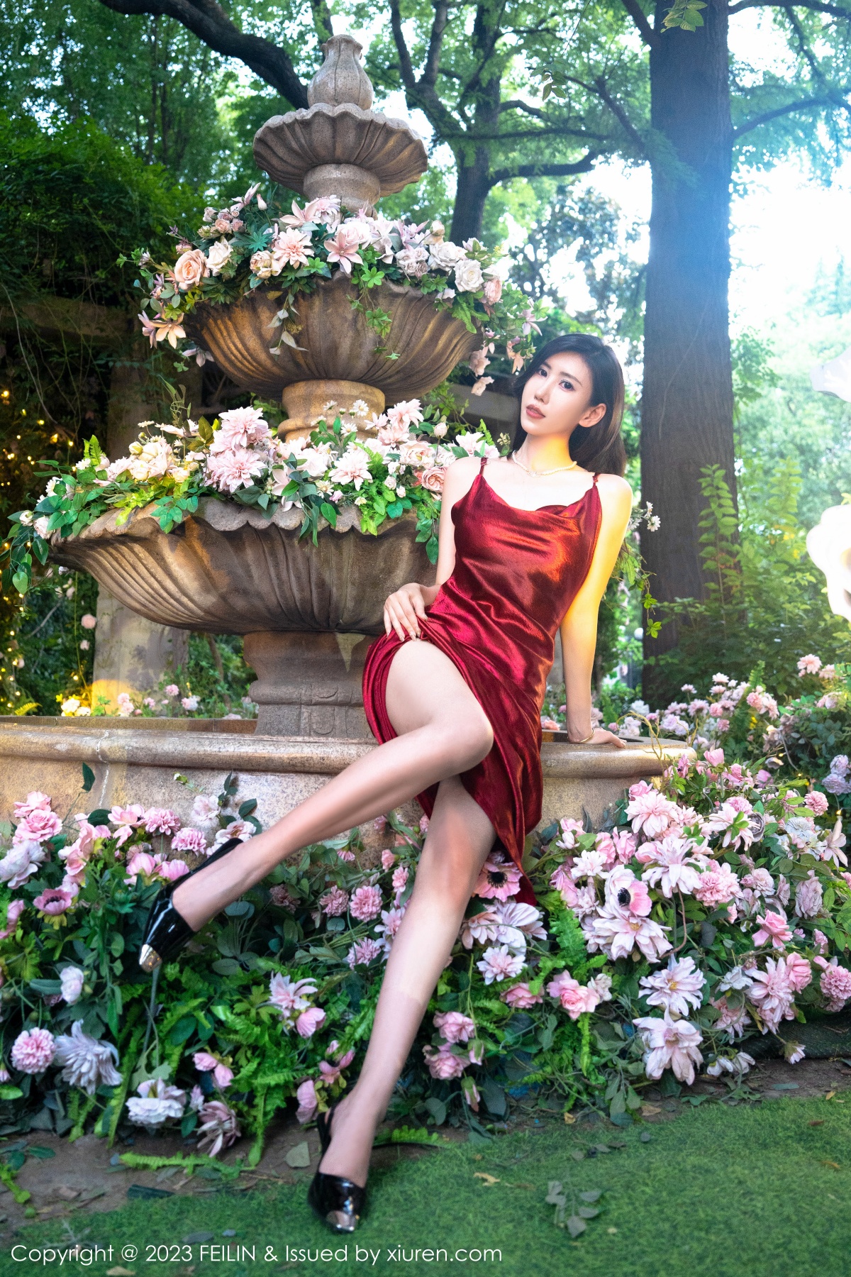 嗲囡囡 [FEILIN] 2023.08.29 VOL.467 章芃芃 秀人套图 第3张