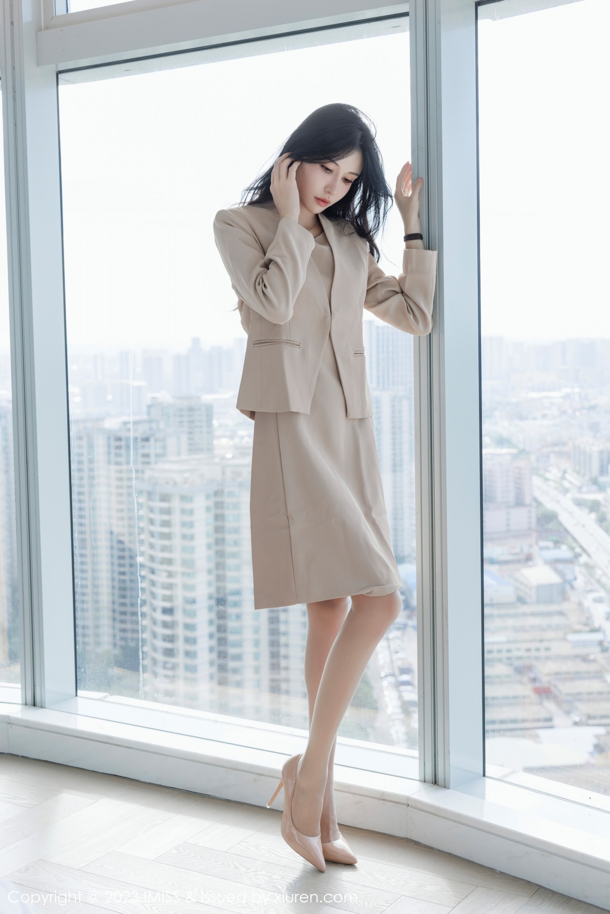 爱蜜社 [IMISS] 2023.08.30 VOL.746 泥鳅鳅 秀人套图 第5张