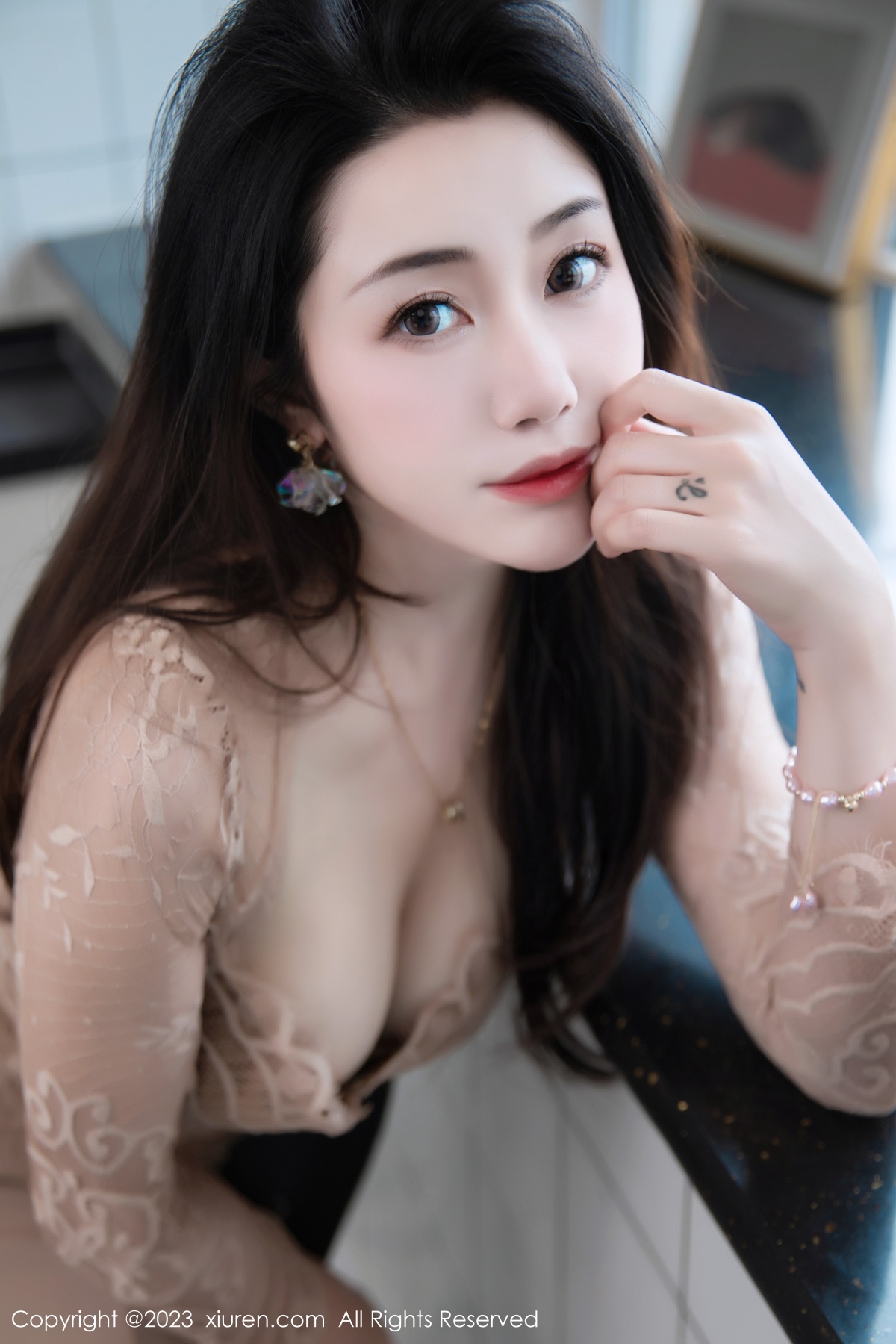 秀人 [XIUREN] 2023.08.11 严利娅Yuliya 秀人套图 第3张