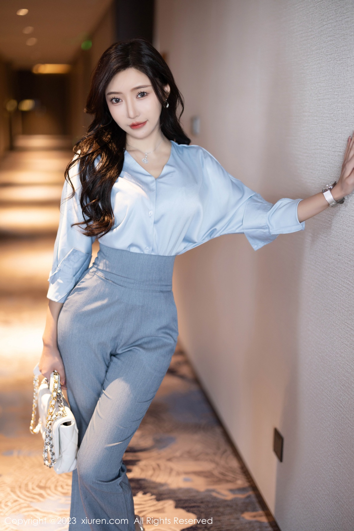 秀人 [XIUREN] 2023.07.21 王馨瑶yanni 秀人套图 第2张