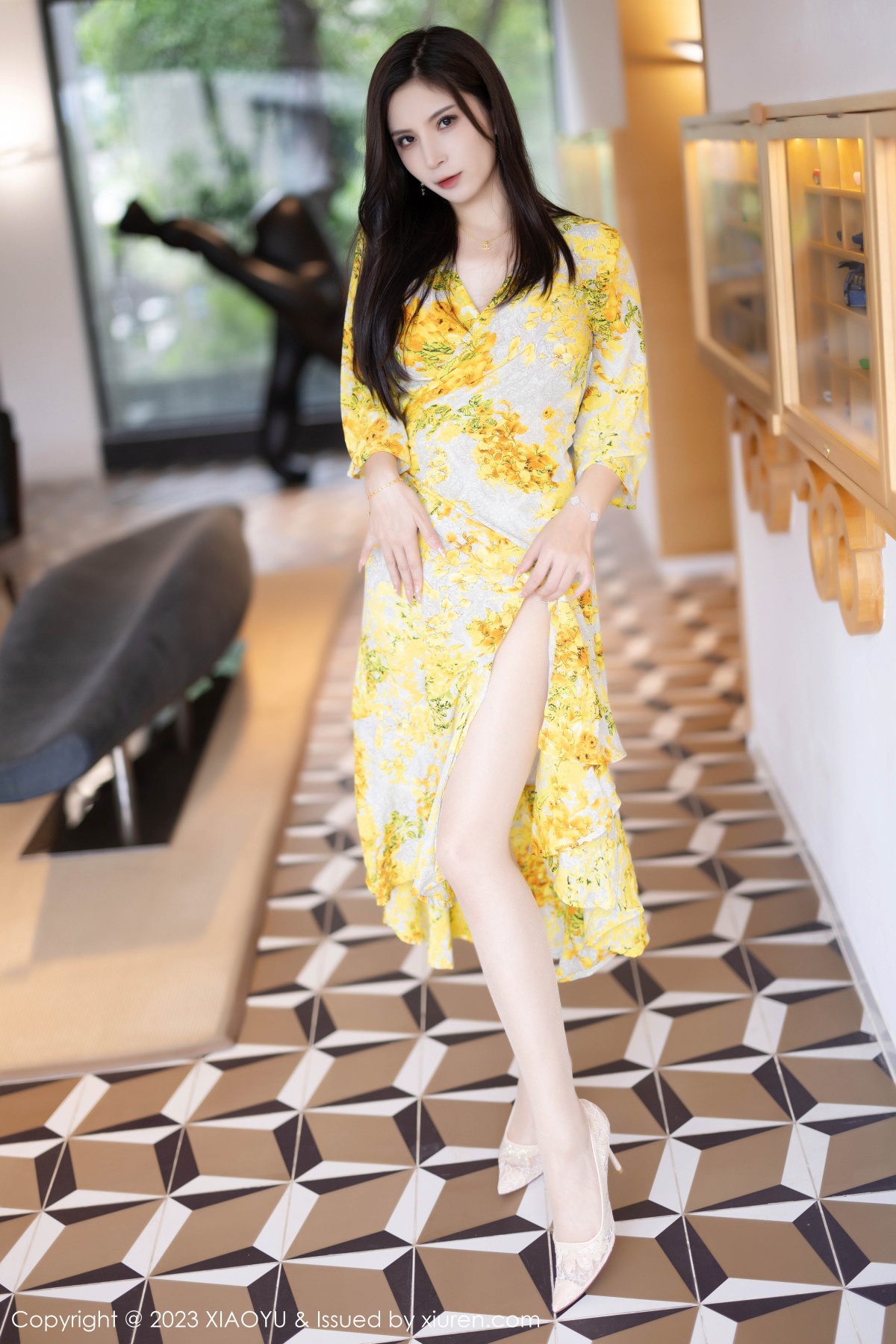 语画界 [XIAOYU] 2023.07.10 VOL.1066 小蛮妖Yummy 秀人套图 第3张