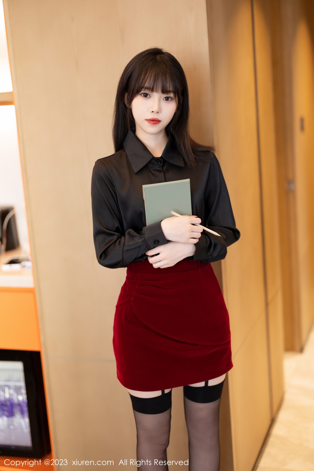 语画界 [XIAOYU] 2023.07.05 VOL.1063 奶瓶. 秀人套图 第3张