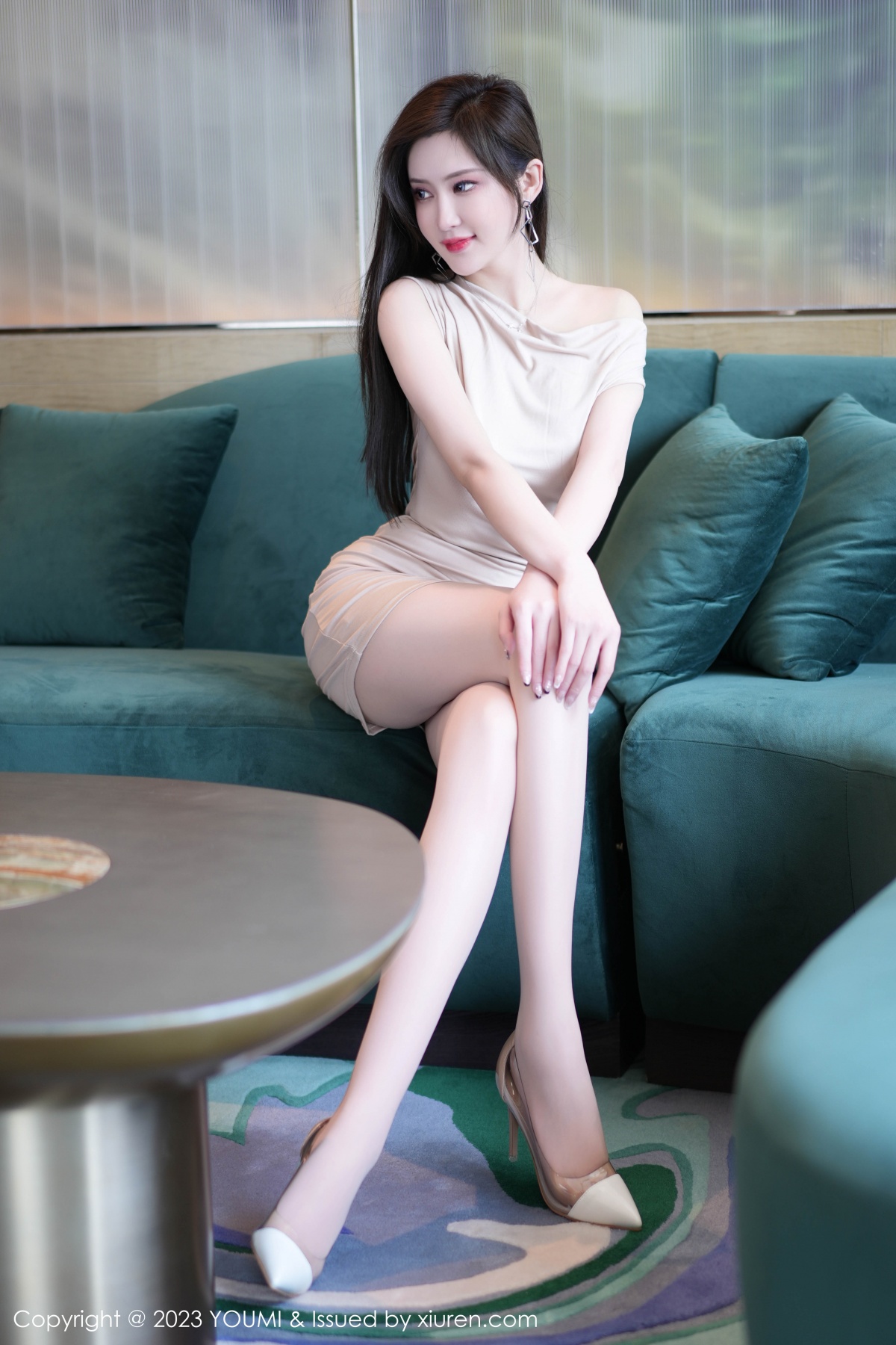 尤蜜荟 [YOUMI] 2023.06.29 VOL.957 Carol周妍希 秀人套图 第4张