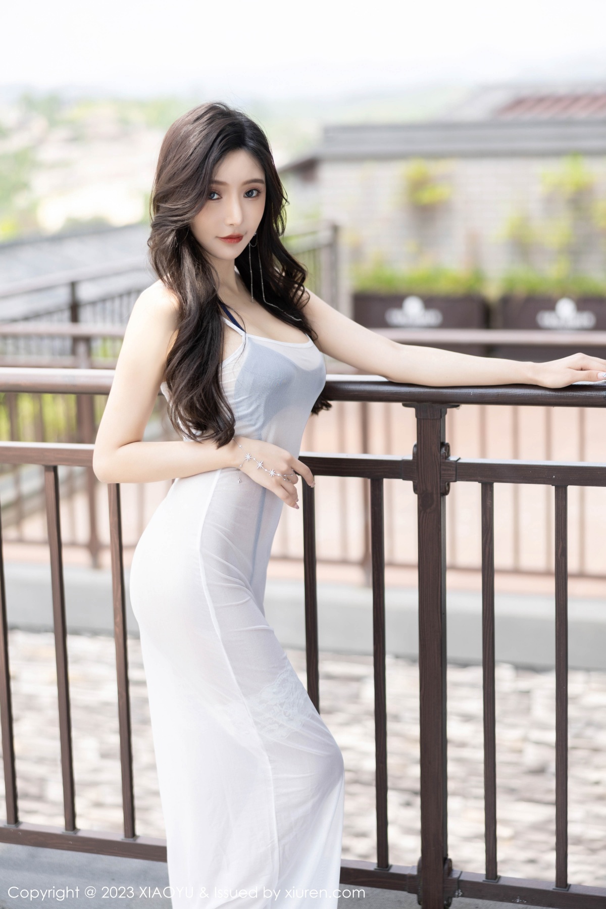 语画界 [XIAOYU] 2023.06.19 VOL.1052 王馨瑶yanni 秀人套图 第2张