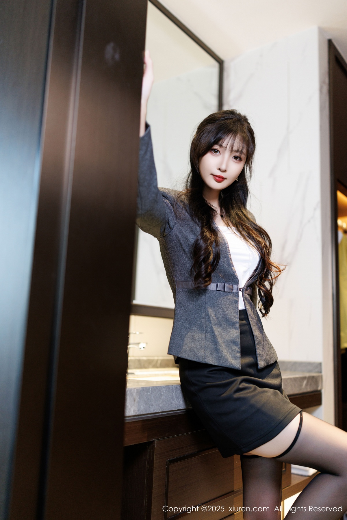 秀人 [XIUREN] 2025.03.03 樱桃小阑子 秀人套图 第3张
