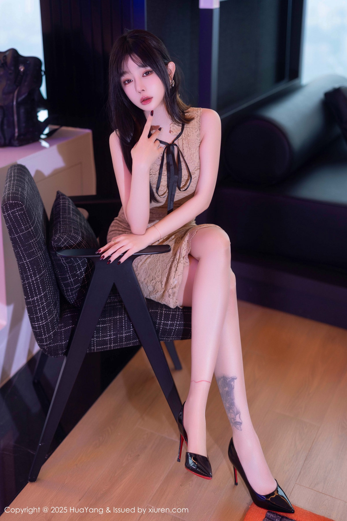 花漾show [HuaYang] 2025.02.14 VOL.632 王雨纯 秀人套图 第2张