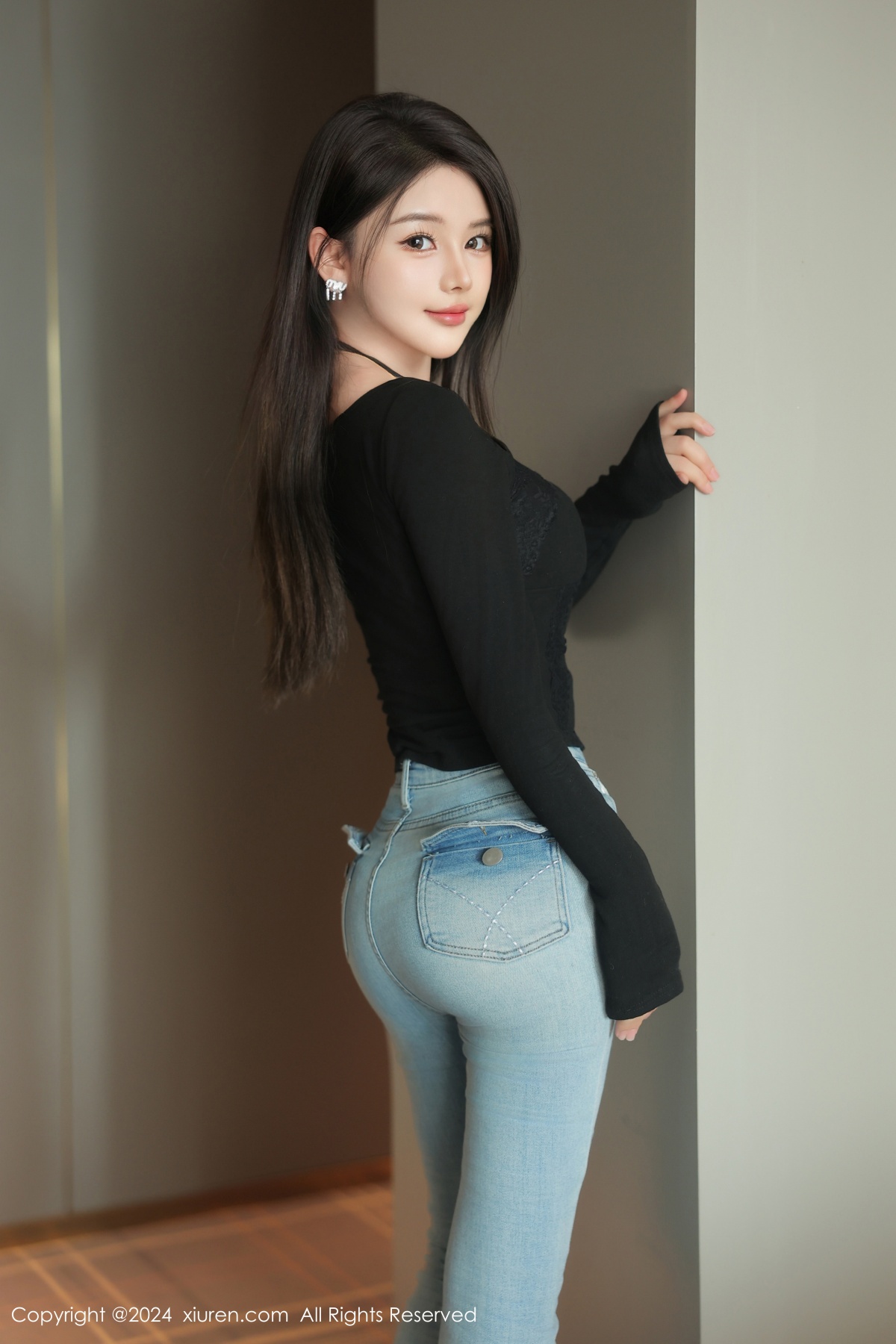 秀人 [XIUREN] 2024.12.27 爱酱里 秀人套图 第3张