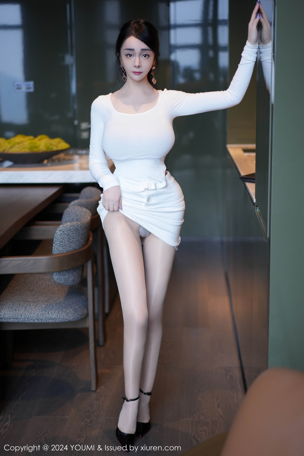 尤蜜荟 [YOUMI] 2024.11.08 VOL.1107 允爾 秀人套图 第5张