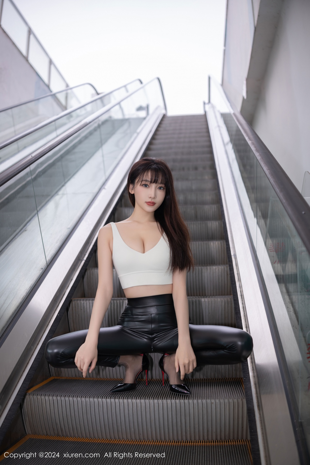 秀人 [XIUREN] 2024.10.31 陆萱萱 秀人套图 第3张