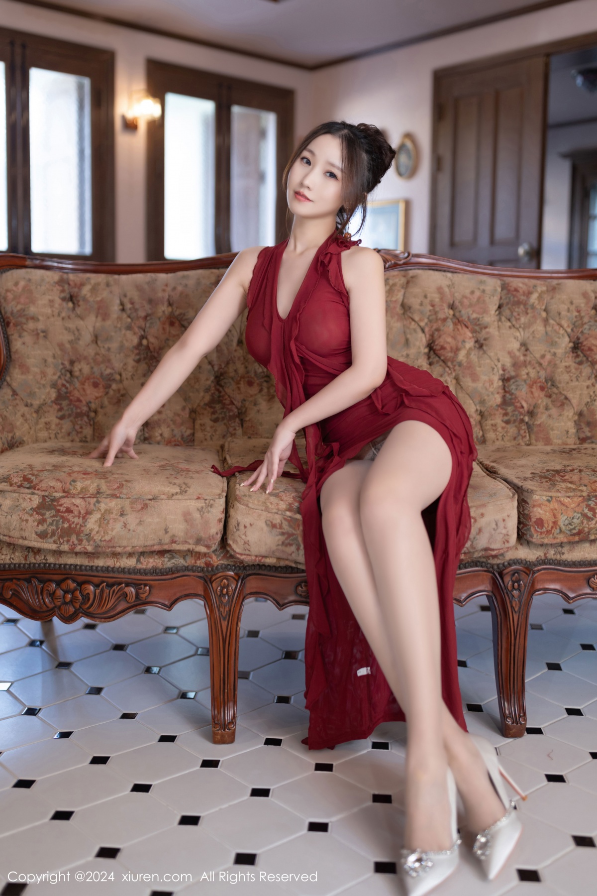 秀人 [XIUREN] 2024.10.16 杏子Yada 秀人套图 第4张