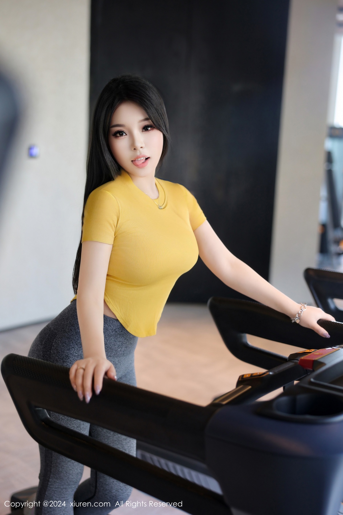 秀人 [XIUREN] 2024.09.05 麦田 秀人套图 第3张