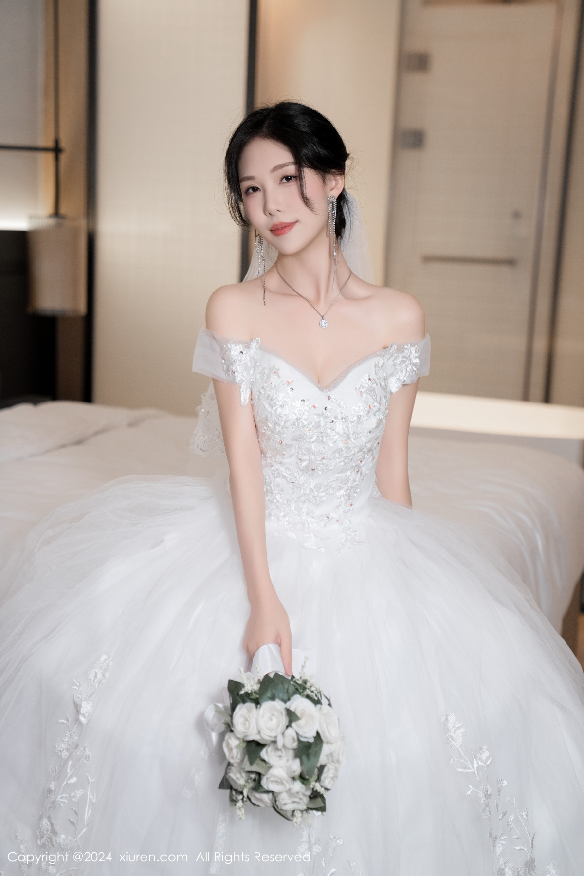 秀人 [XIUREN] 2024.08.09 利世 秀人套图 第2张