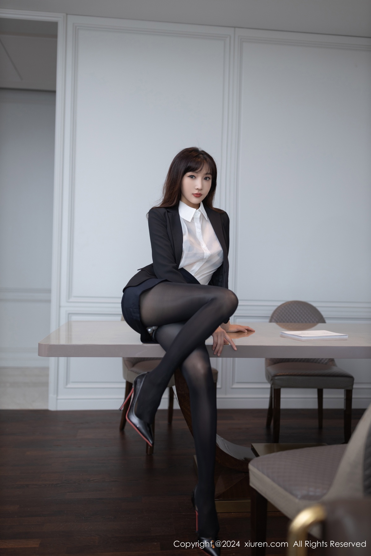 秀人 [XIUREN] 2024.08.08 陆萱萱 秀人套图 第5张