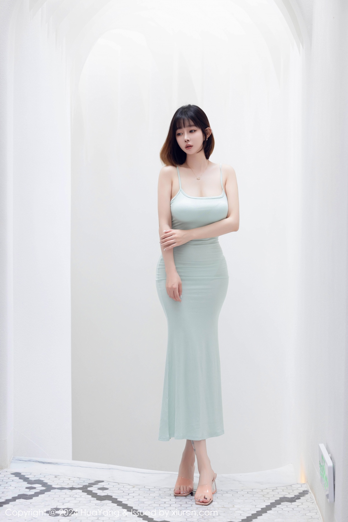 花漾show [HuaYang] 2024.06.28 VOL.586 王雨纯 秀人套图 第3张