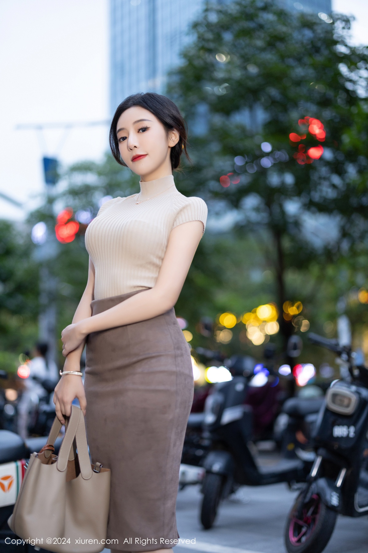 秀人 [XIUREN] 2024.06.21 王馨瑶yanni 秀人套图 第5张
