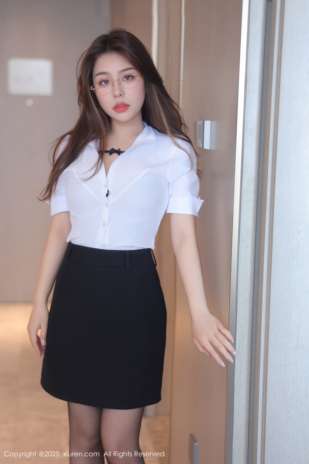 秀人 [XIUREN] 2025.04.27 云璎珞 秀人套图 第2张