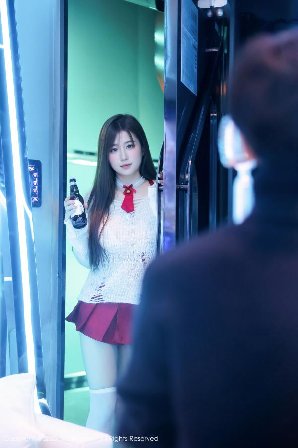 秀人 [XIUREN] 2025.06.26 小肉肉咪 秀人套图 第2张